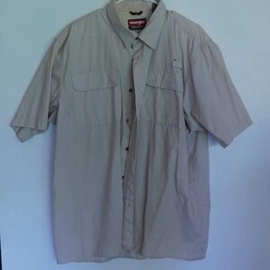 Wrangler Men's bone grey Short Sleeve Shirt